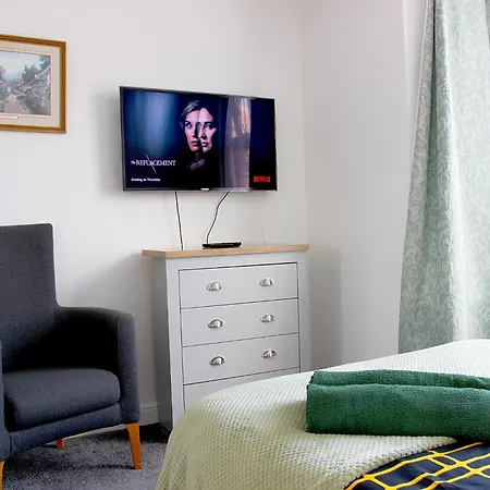 Private With Ensuite Bathrooms Filton Southmead * 布里斯托