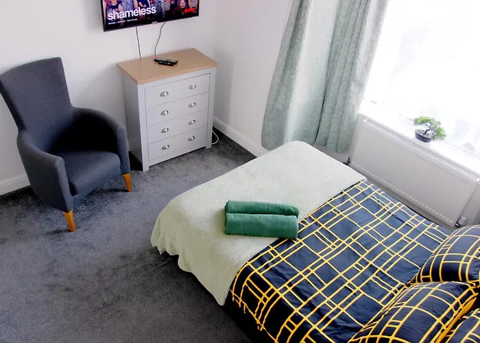 Private With Ensuite Bathrooms Filton Southmead * 布里斯托