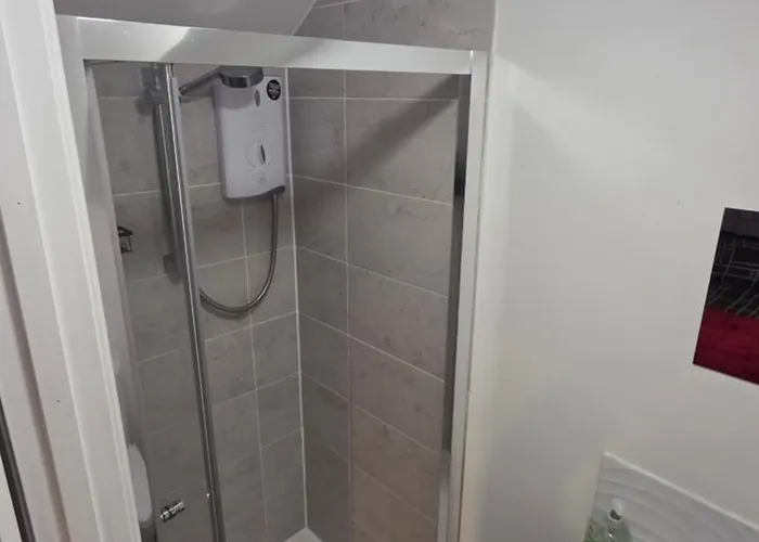 Private With Ensuite Bathrooms Filton Southmead 布里斯托