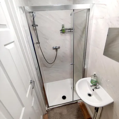 House Share With Few Ensuite Near Southmead Habitación en casa particular *