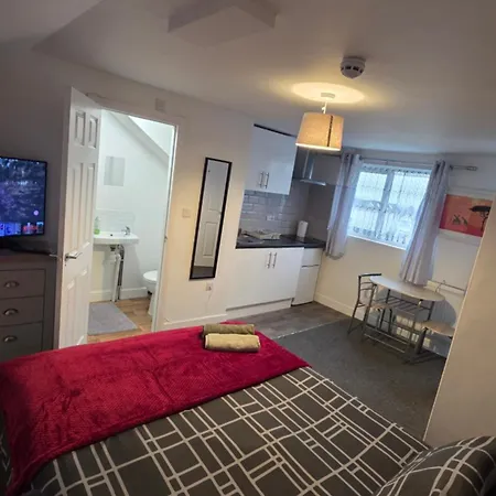 Private With Ensuite Bathrooms Filton Southmead * Bristol